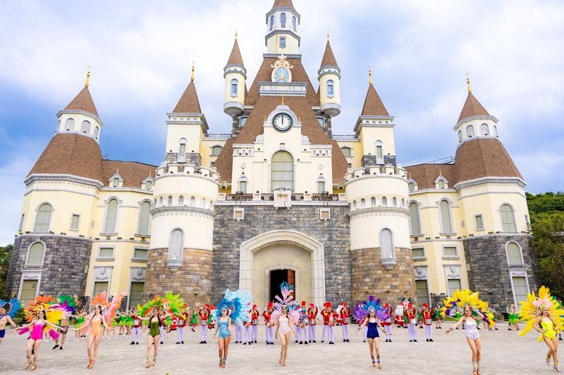 Khám phá thành phố Hoa - Biển: Tour Hà Nội - Đà Lạt - Nha Trang
